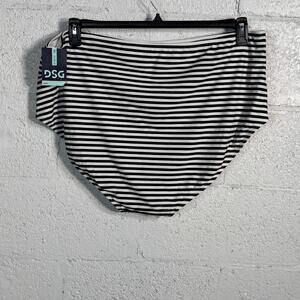 DSG Women's Nell Print Swim Bottom Even Stripe Black/White 3X